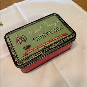 Vintage Aunt Nancy's Fruit Cake Tin